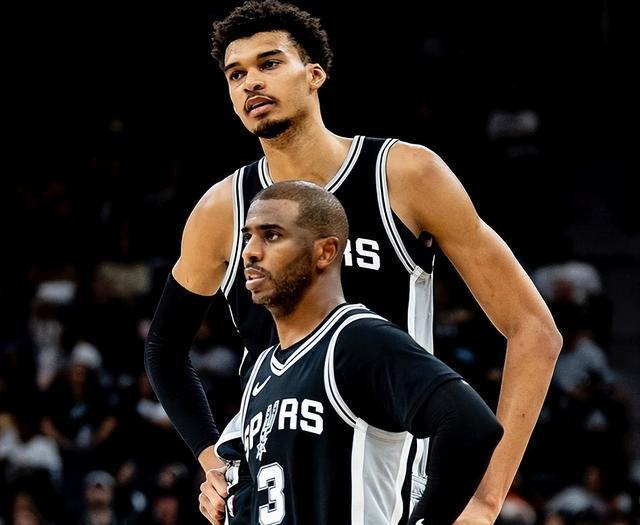 关于雄鹿擒下马刺,卫冕冠军再胜一城的信息 关于雄鹿擒下马刺,卫冕冠军再胜一城的信息