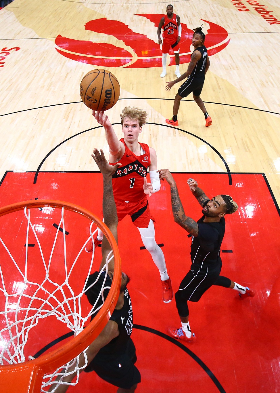 关于猛龙主场不敌对手,输掉关键比赛的信息 关于猛龙主场不敌对手,输掉关键比赛的信息