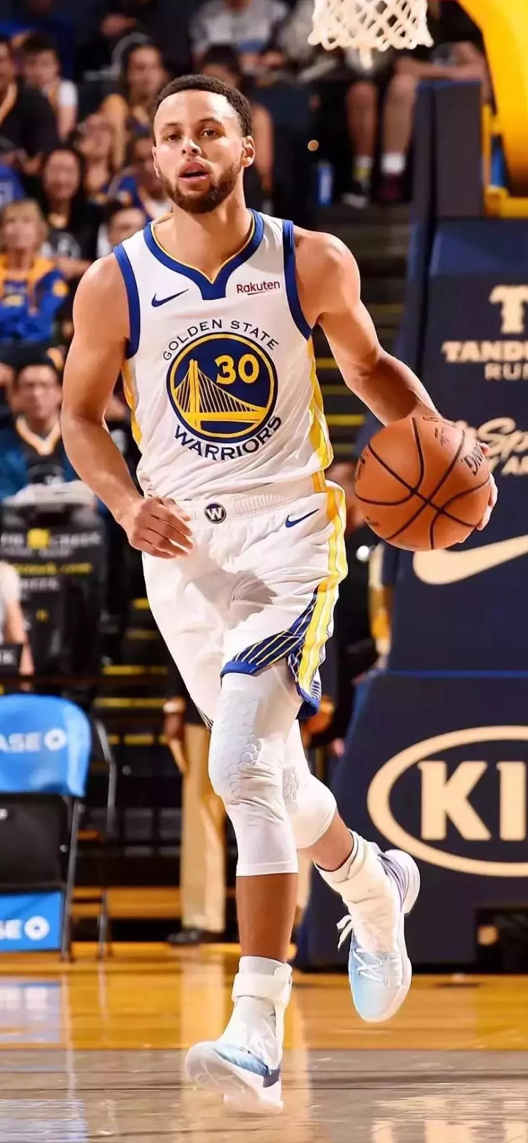 勇士球员接受训练准备下一场胜利之战的简单介绍