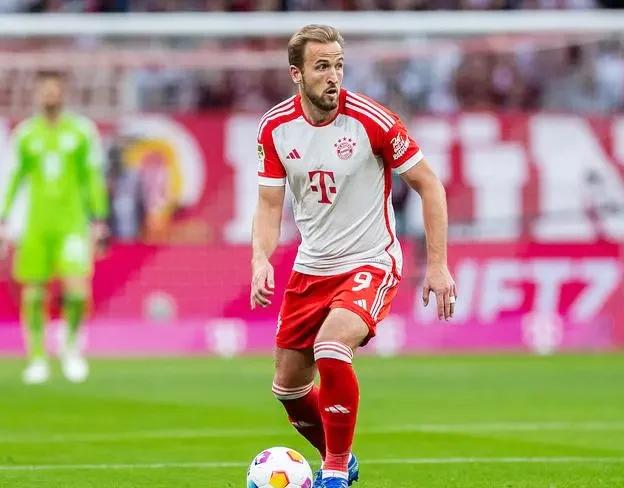 沙尔克04客场战平云达不莱梅，保住争冠关键一分的简单介绍