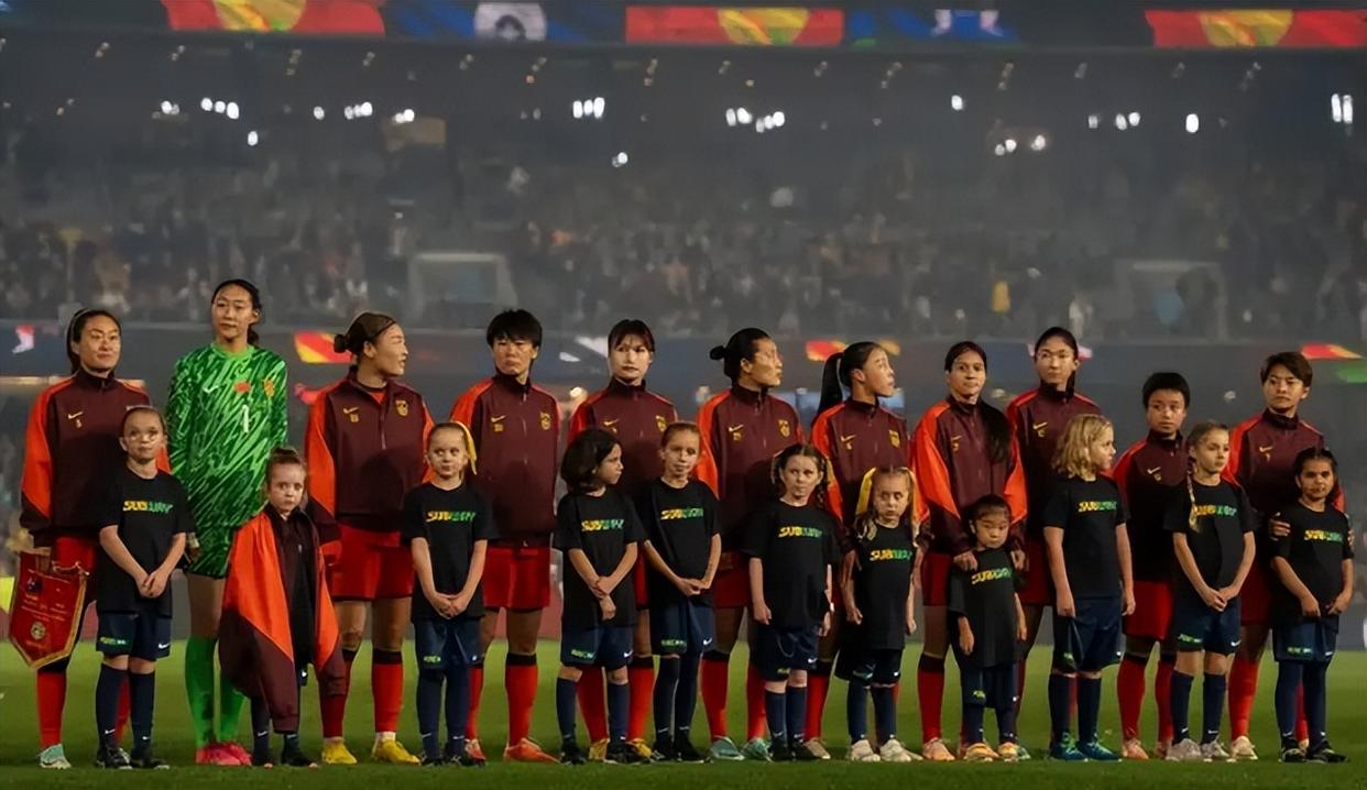 包含塞尔维亚女足队员以精彩表现获赞的词条