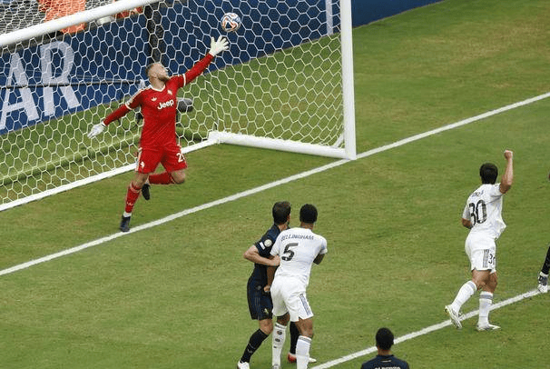 开云体育入口-尤文图斯大胜阿姆斯特丹，顺利晋级八强