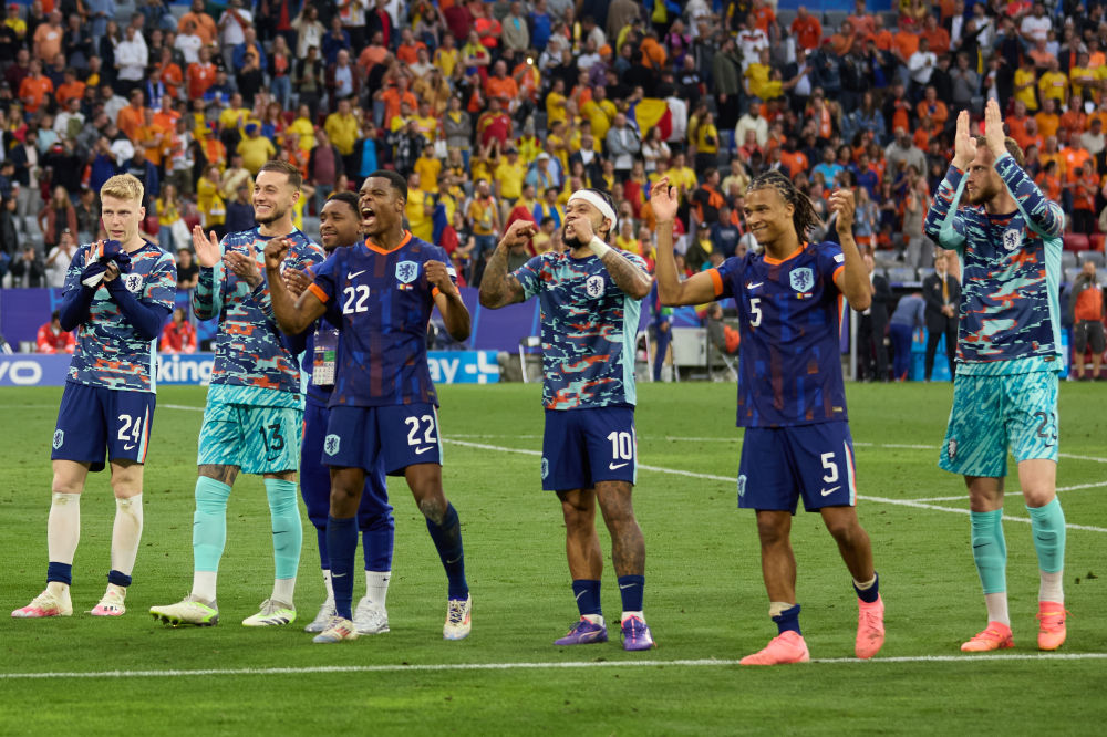 开云体育平台APP-利昂主帅赛前动员，全队冲击积分榜的简单介绍