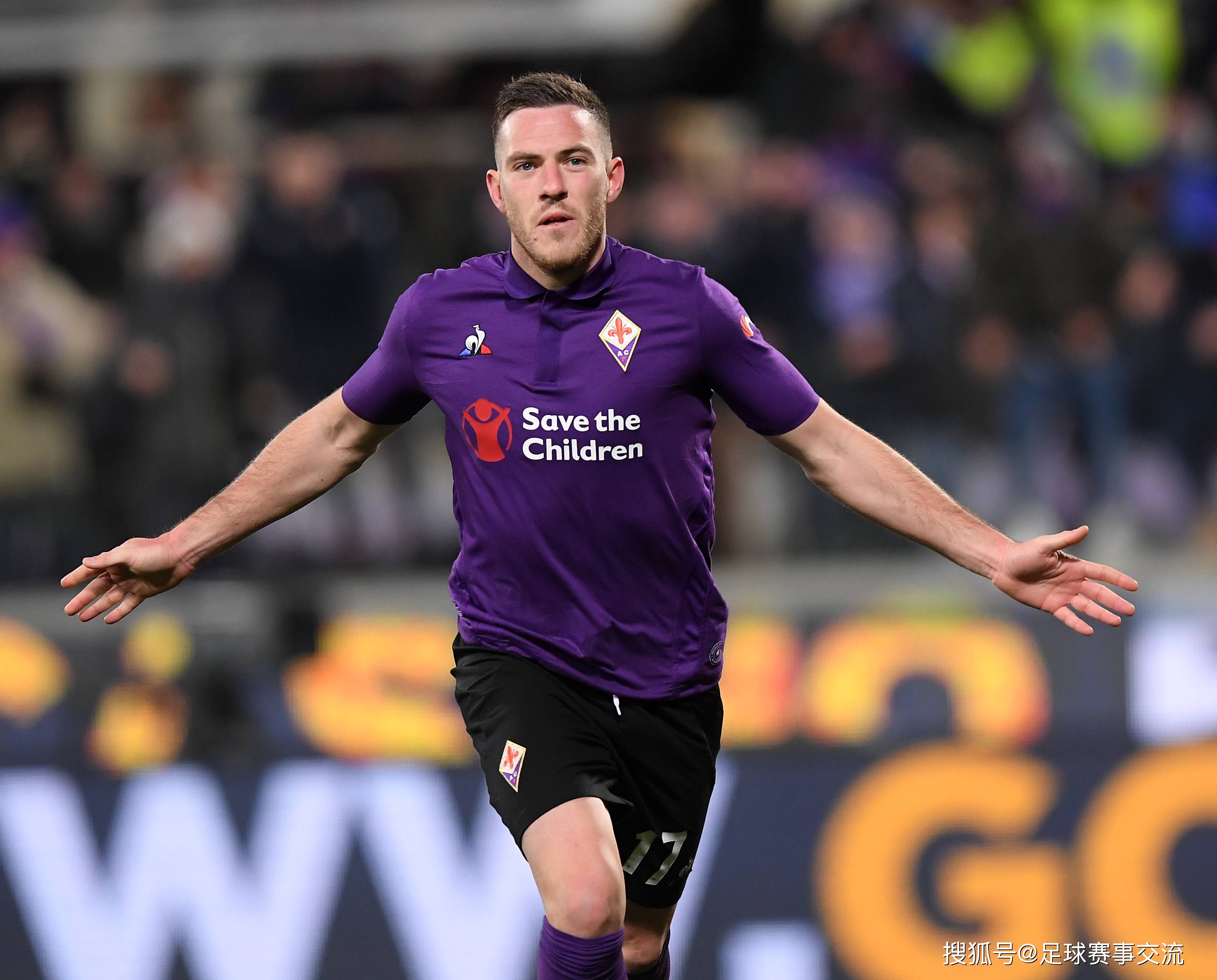 包含佛罗伦萨新援表现抢眼，球迷欢欣鼓舞的词条