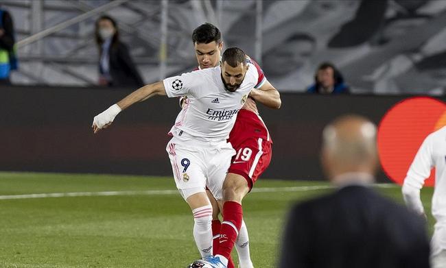 开云APP-篮球欧冠联赛四强较量，球队实力对比一目了然的简单介绍