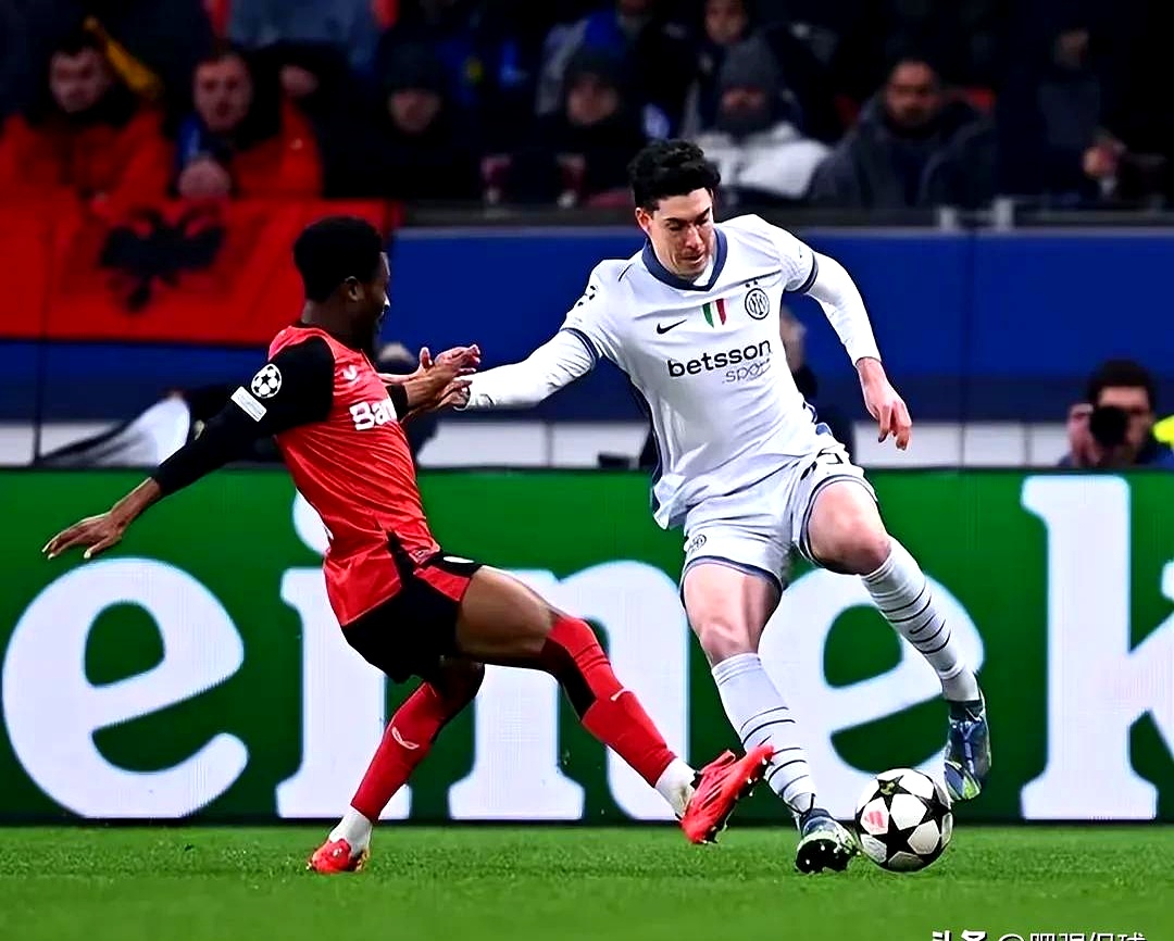 开云体育中国-AC米兰后防线漏洞百出，被对手狂轰乱炸的简单介绍