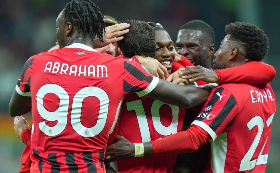 塞尔维亚红星逆转多特蒙德，挺进淘汰赛