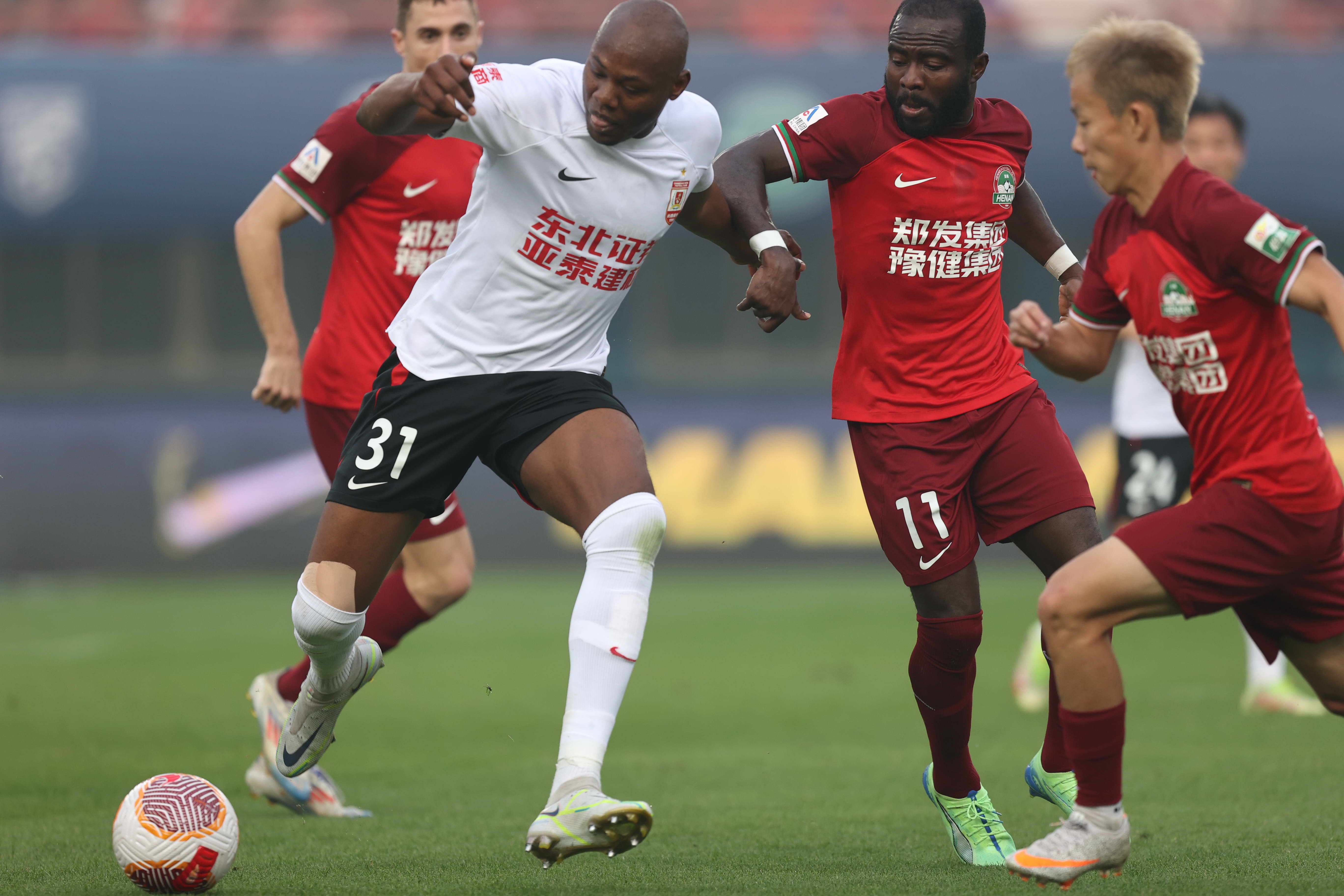 外援失误频频，中超劲旅遭遇困境，需警惕的简单介绍