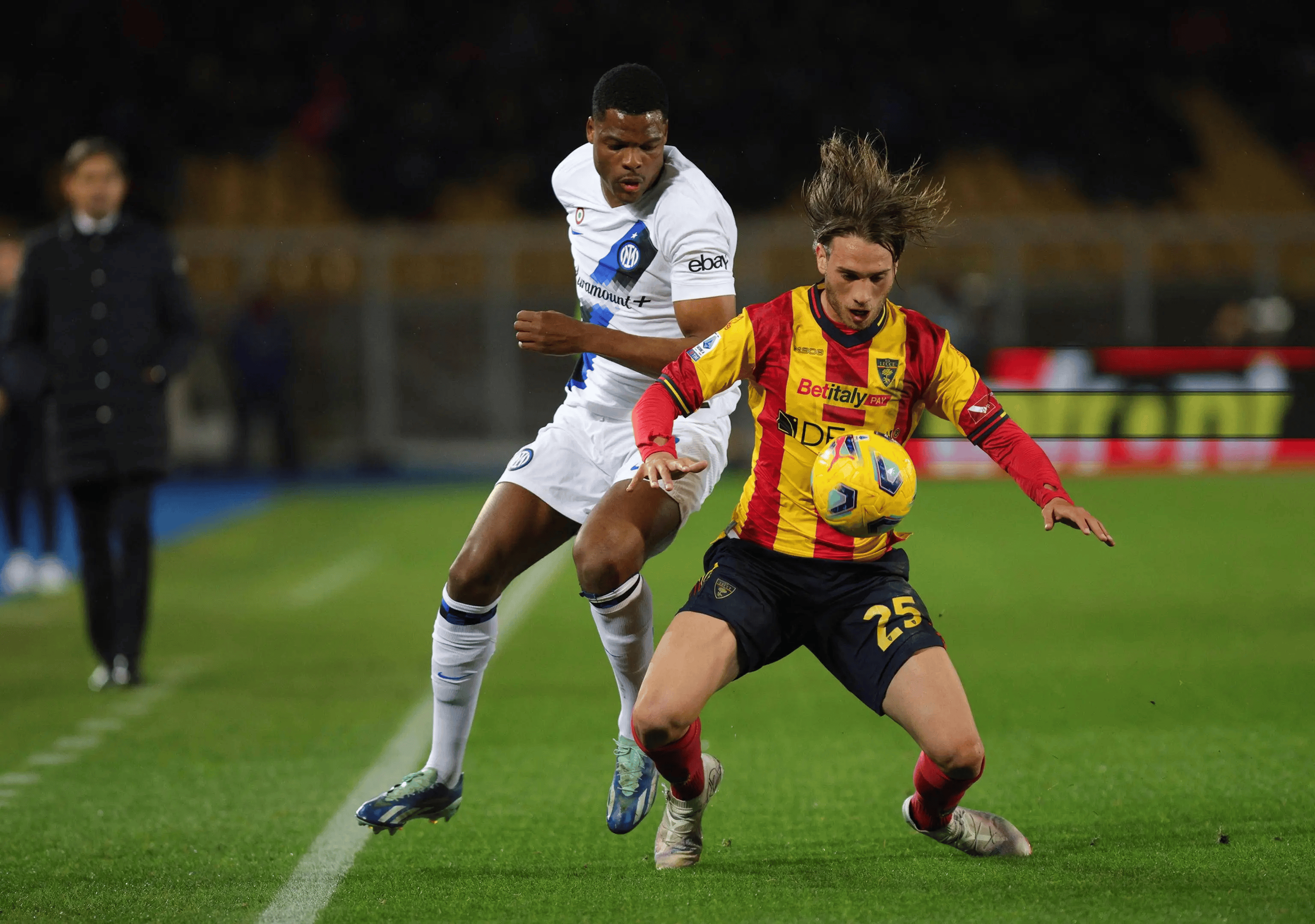 开云体育app-AC米兰主场险胜，继续保持联赛不败