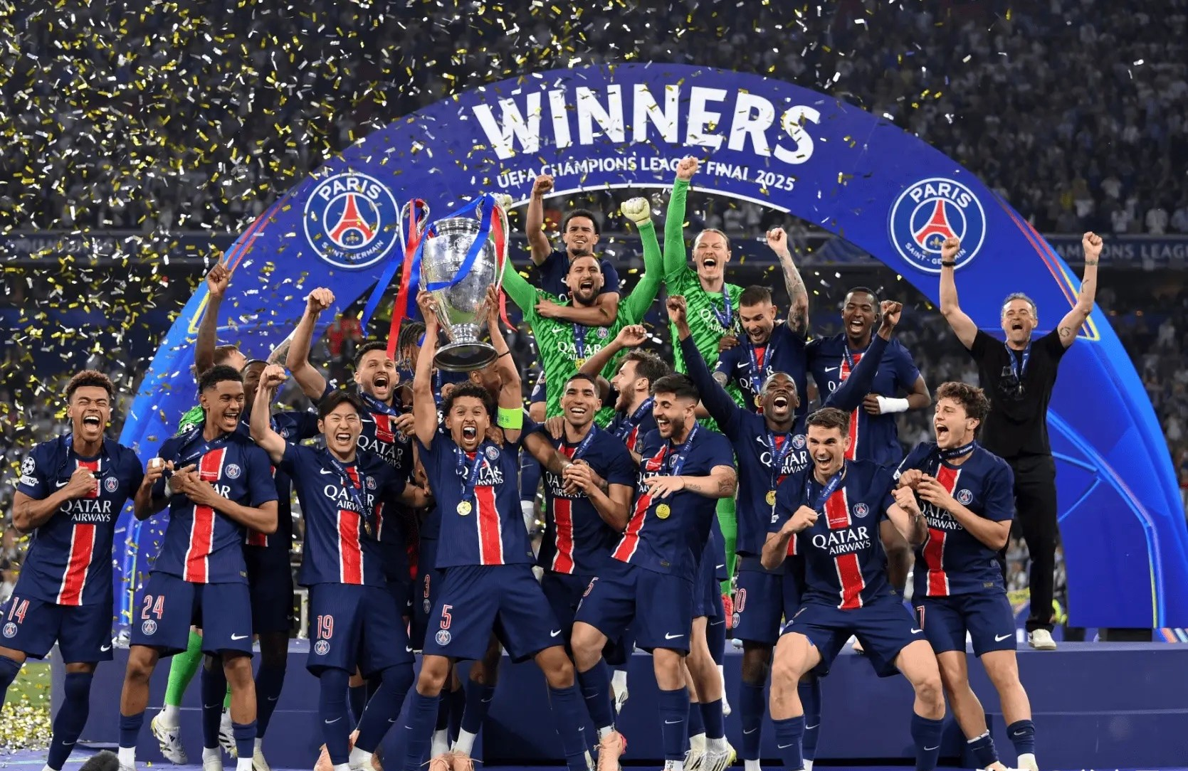 法兰克福客场胜利，继续追赶欧战资格的简单介绍