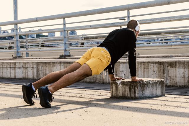 开云体育app-球员们在比赛中展现出超人的体能水平