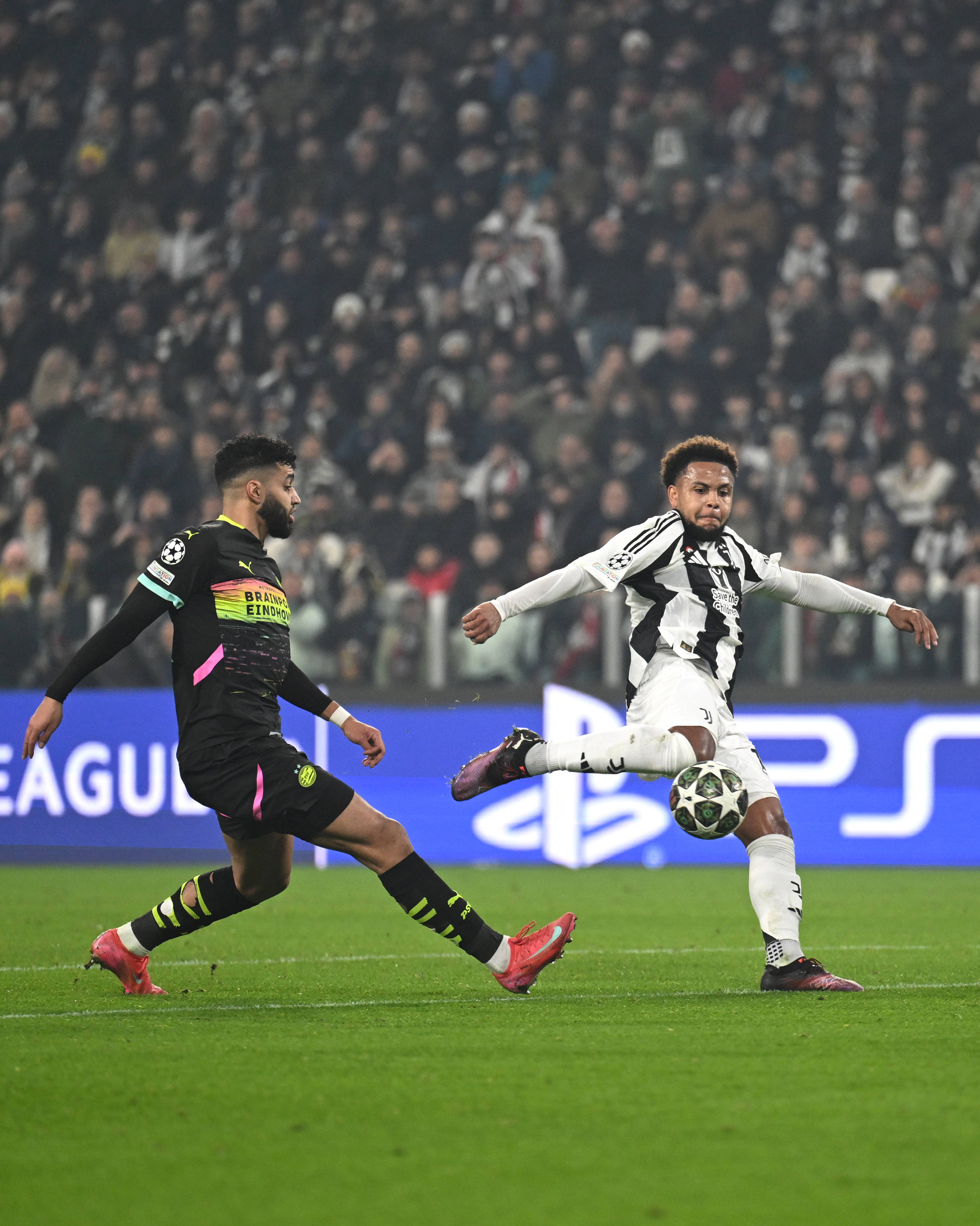 开云体育中国-尤文图斯大比分战胜对手，携手晋级欧冠半决赛！