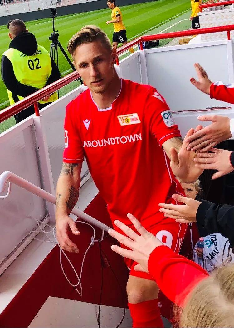 开云体育平台APP-沙尔克04出场阵容调整，带来惊喜