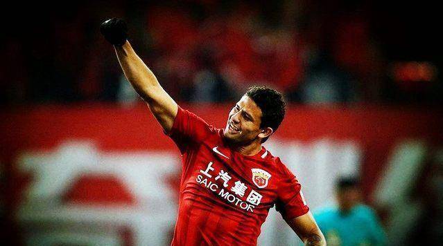 开云体育-夺冠热门上海上港遭遇墨尔本胜利挑战的简单介绍