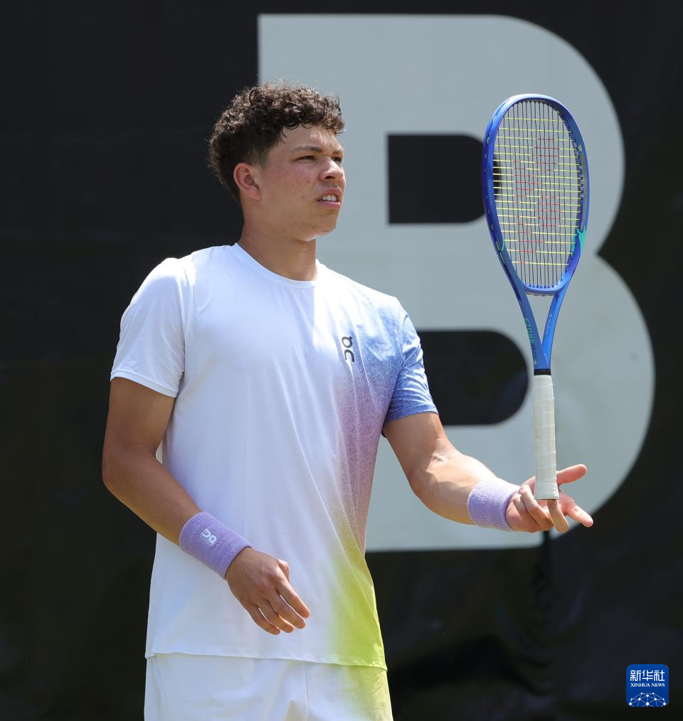 开云体育APP下载-日本网球队逆转英国网球队，兹维列夫高光表现的简单介绍